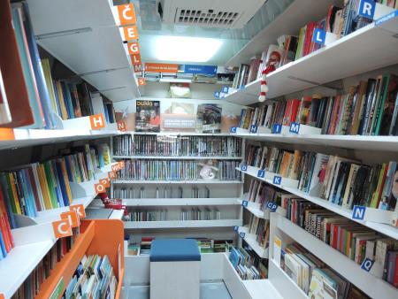 Potujoča knjižnica